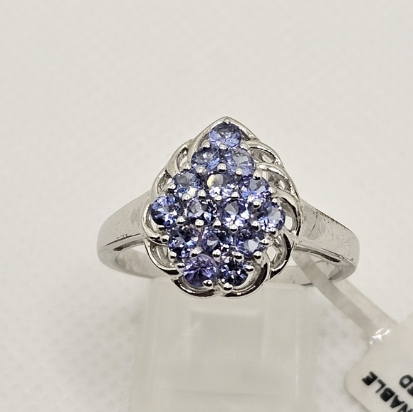 Genuine Tanzanite Cluster Ring Size 9!  💙 - Picture 13 of 13